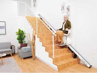 La nueva salvaescaleras S100, de TK Home Solutions, lleva la movilidad segura en el hogar a un nuevo nivel